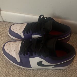 Nike Air Jordan 1 Lows Court Purple
